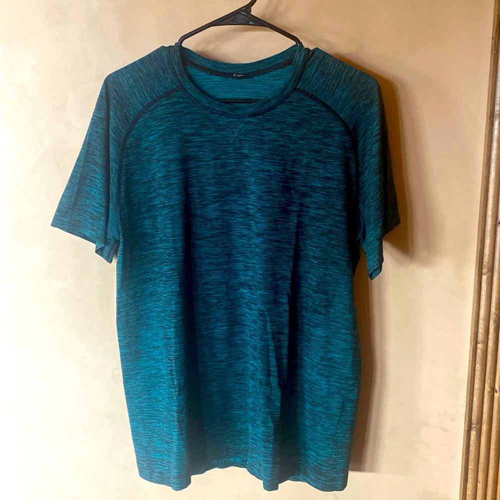 Men’s lululemon shirt